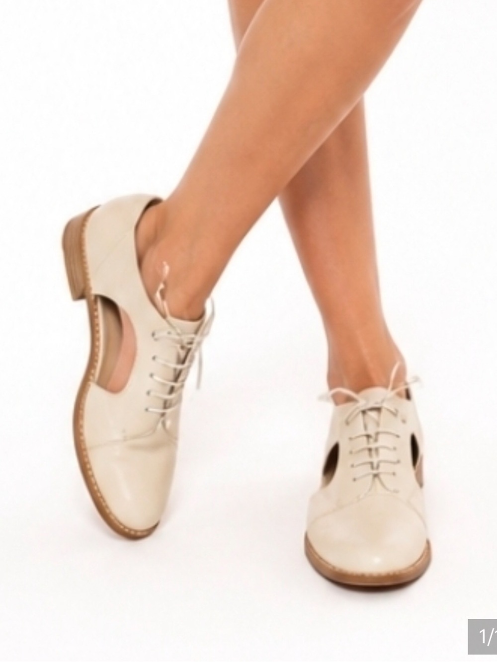 Stuart Weitzman Ivory Leather Manoman Oxford. lace Up Heeled Shoes Loafers